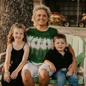 Meet your Posher, Lea ann